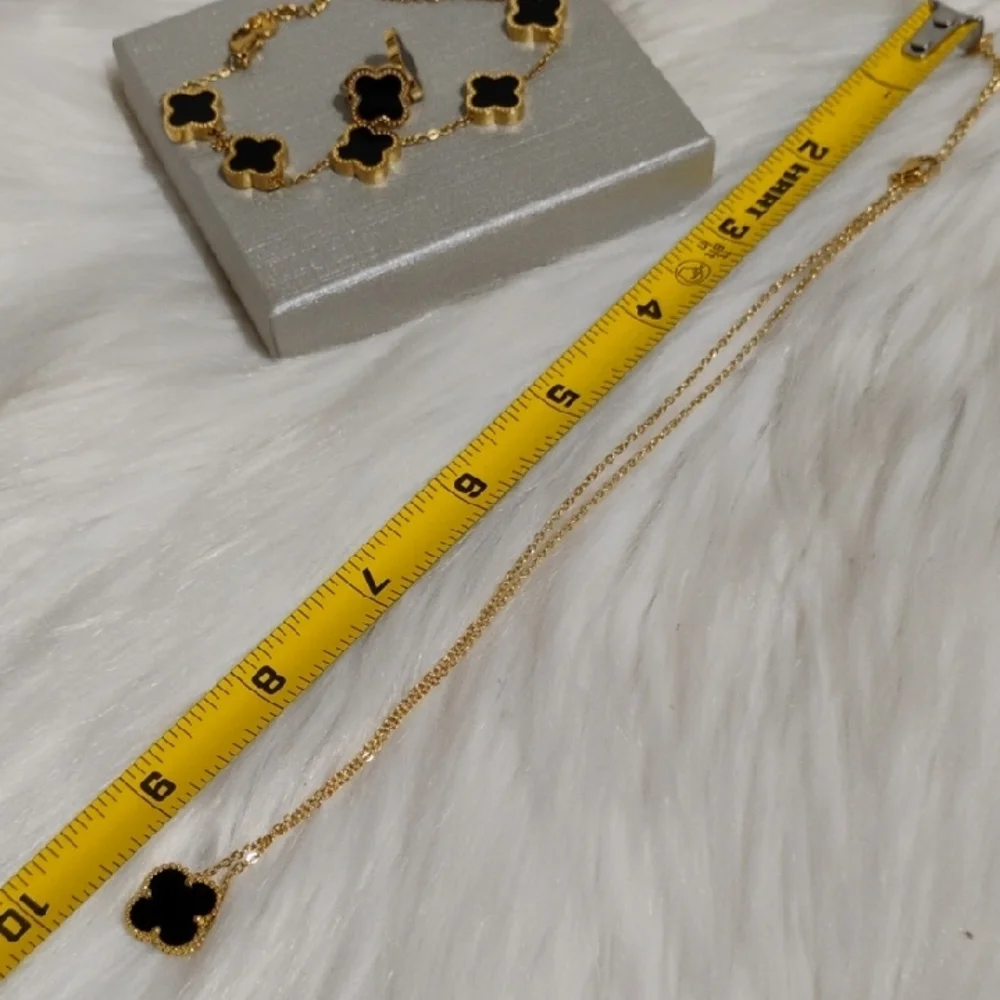 SALE!New 18kt Gold Plated Gold/Black 4 Leaf Clover Necklace Bracelet Earring Set - Picture 9 of 15
